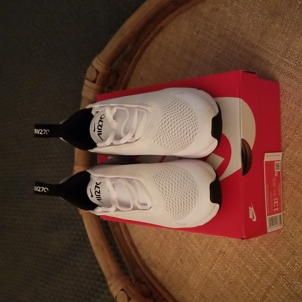 Girls Nike Air Max 270